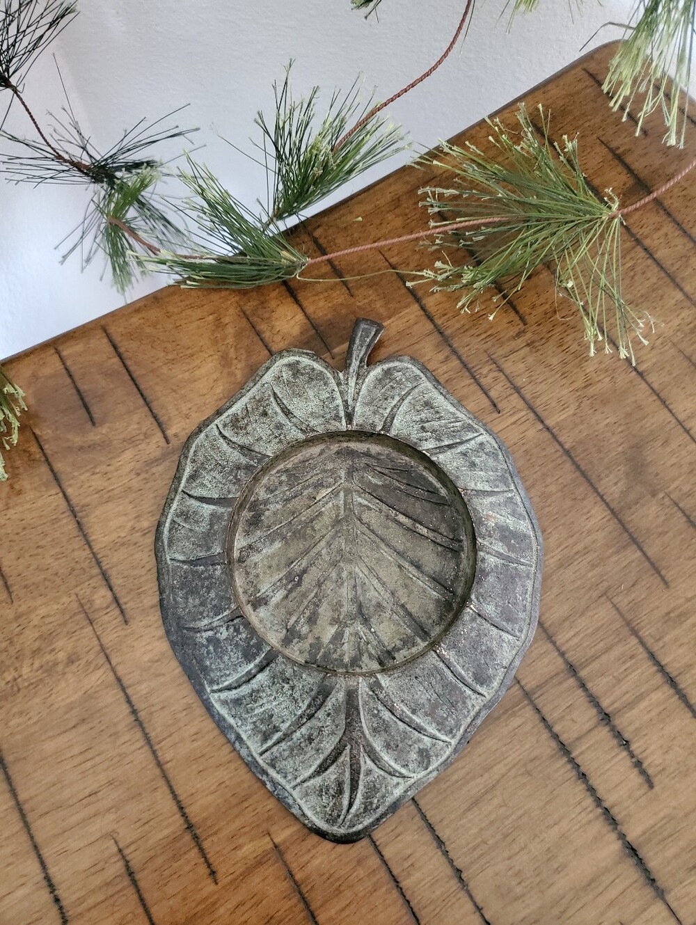 Vintage Green Patina Cast Iron Leaf Pillar Candle Holder Catch-all Tray